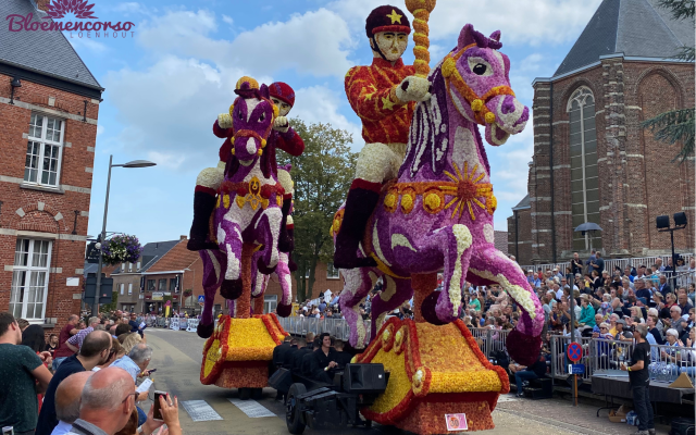 De winnende corsowagen van vorig jaar