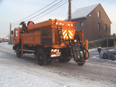 Valt er sneeuw of ijzel, dan treedt het strooiplan in werking.