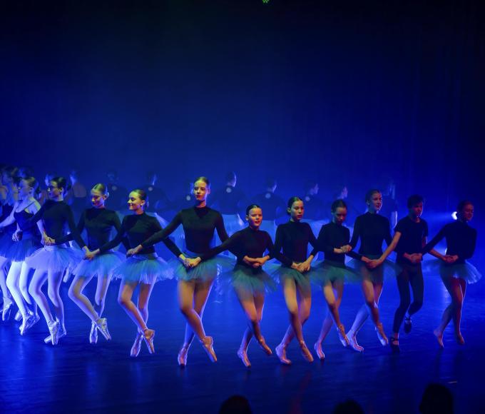 Lessen ballet en hedendaagse dans-volwassenen © Gemeentelijke Kunstacademie Wuustwezel