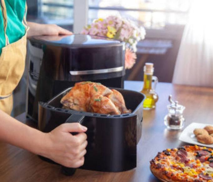 De airfryer ... een keukenheld - Sabine Lambrechts © Pixabay