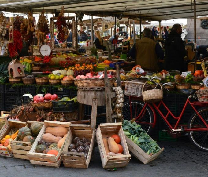 Wekelijkse markt © Unsplash