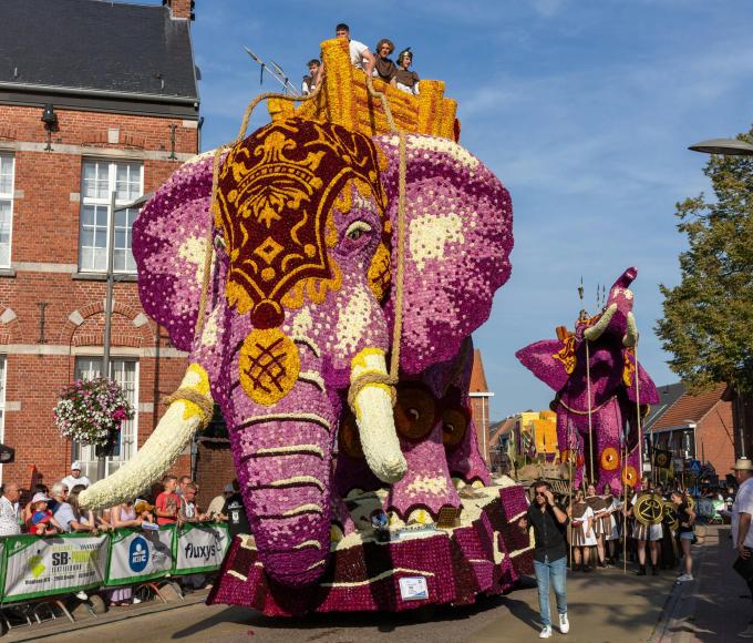 73e Bloemencorso Loenhout 2025 © wezelopdefoto