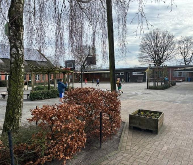 PLAY 4 A DAY - sport & spel gecombineerd met creatieve workshops © S2thaB