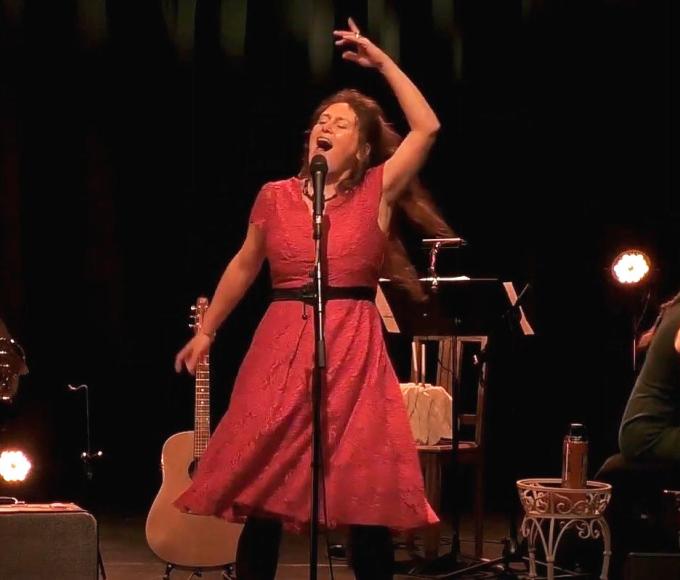 Les Triadours spelen 'Retour Bxl-Paris - Herinnering aan Edith Piaf & Jacques Brel' © Les Triadours