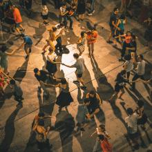 Dancing people