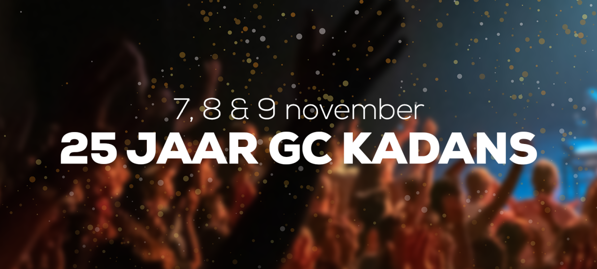 juichende toeschouwers tijdens een concert in GC Kadans