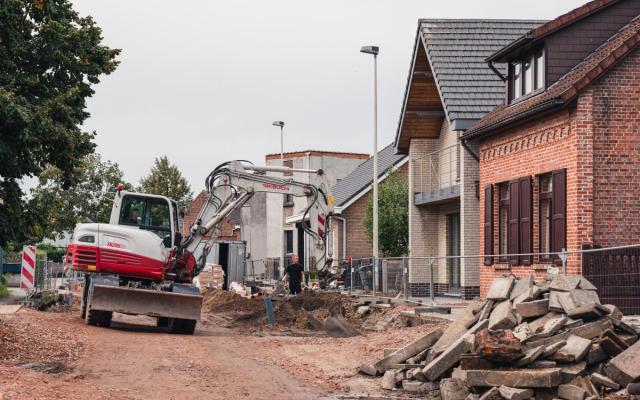 Momenteel zijn er rioleringswerken bezig in het Hagelkruis