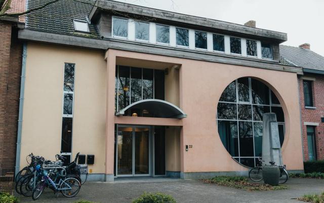 nieuwe schuifdeur in GC Blommaert