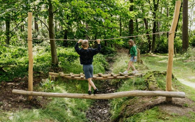 kinderen op het belevingspad Nonnekespad in domein Franciscanessen - foto: Toerisme Provincie Antwerpen