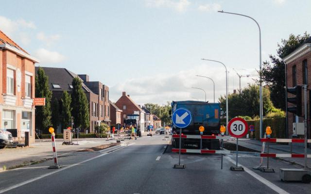 wegenwerken aan het kruispunt Bredabaan met Braken en Kruisweg