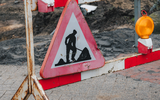 werfsignalisatie in de Dorpsstraat tijdens de rioleringswerken