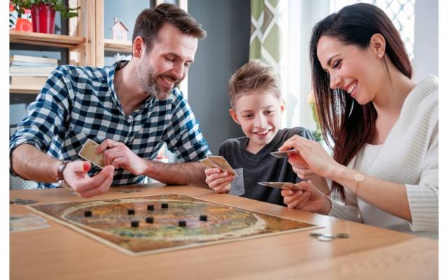 Gezelschapsspelen of rummikubnamiddag © coachenopgedrag.nl Gezelschapsspelen of rummikubnamiddag © coachenopgedrag.nl