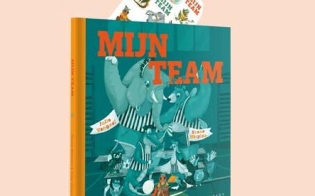 Julie Vangeel leest voor uit 'Mijn team' © Gemeente Wuustwezel Julie Vangeel leest voor uit 'Mijn team' © Gemeente Wuustwezel