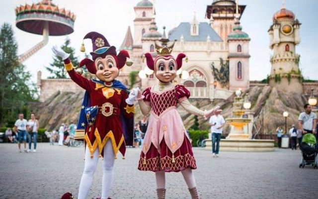 Speelplein Wuustwezel SPECIAL EFTELING © © https://www.efteling.com/nl/blog/nieuws/20220216-dit-betekenen-de-nieuwe-versoepelingen-voor-de-efteling Speelplein Wuustwezel SPECIAL EFTELING © © https://www.efteling.com/nl/blog/nieuws/20220216-dit-betekenen-de-nieuwe-versoepelingen-voor-de-efteling