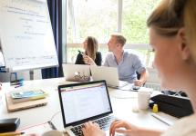 Een communicatiemedewerker