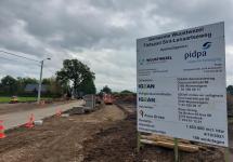 Werkzaamheden aan het fietspad naast de Sint-Lenaartseweg in Loenhout