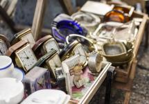 De wijk Rijsvennen houdt een garageverkoop