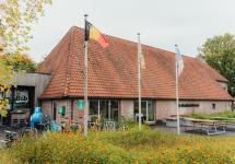 voorgevel van de hoofdbibliotheek van Wuustwezel