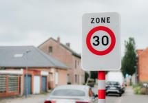 verkeersbord zone 30 bij het inrijden van de Rijsvennenstraat