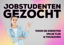 een jonge vrouw wijst naar de vacatures voor jobstudenten